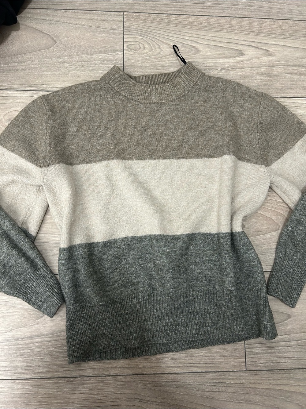 Women's Colorblock Crewneck Sweater - Taupe, Cream & Gray